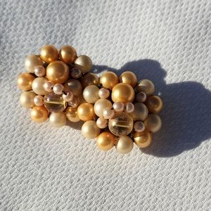 ANTQUE  GLASS PEARL CLIP ON EARRINGS WITH THREE DIFFERENT COLORS